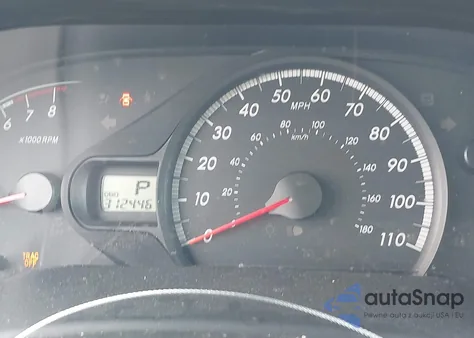 2014 Toyota Sienna Le V6 8 Passenger z USA, uszkodzony, nr VIN 5TDKK3DC4ES489483